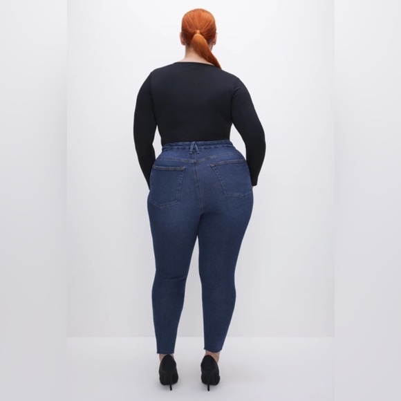 GOOD American Good Legs Raw Hem Jeans. Size 16. Pre-loved condition - Picture 4 of 8